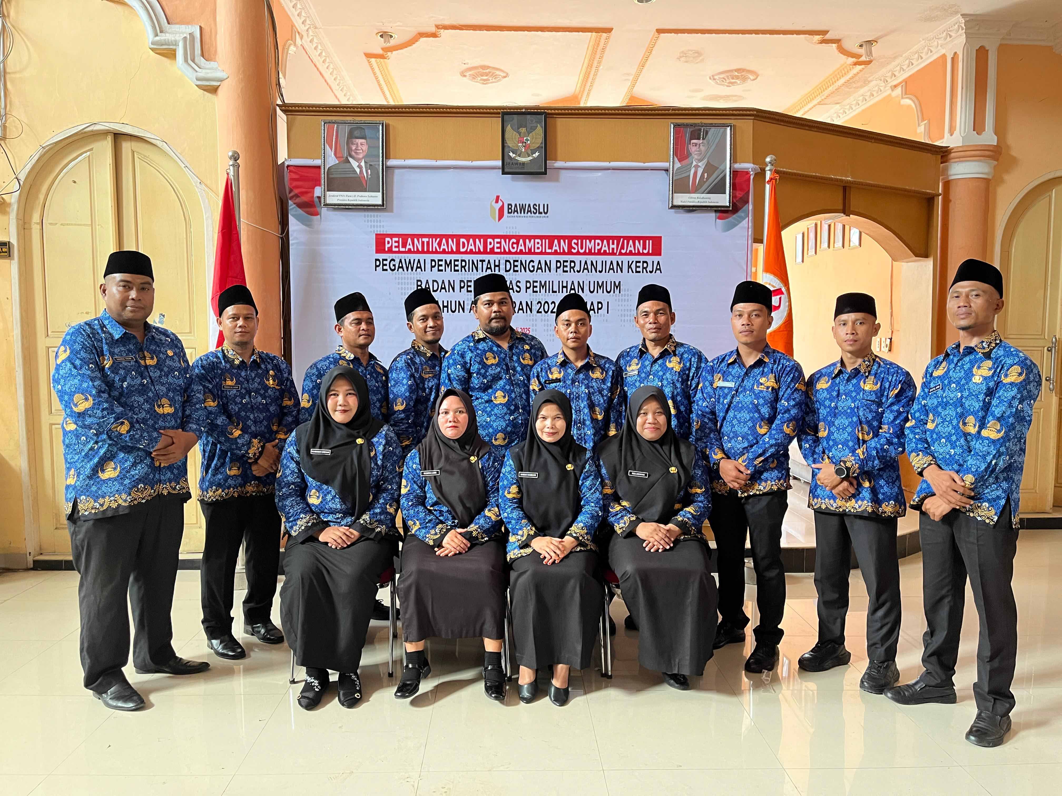 Pelantikan PPPK Bawaslu Rohul Tahap I TA 2024