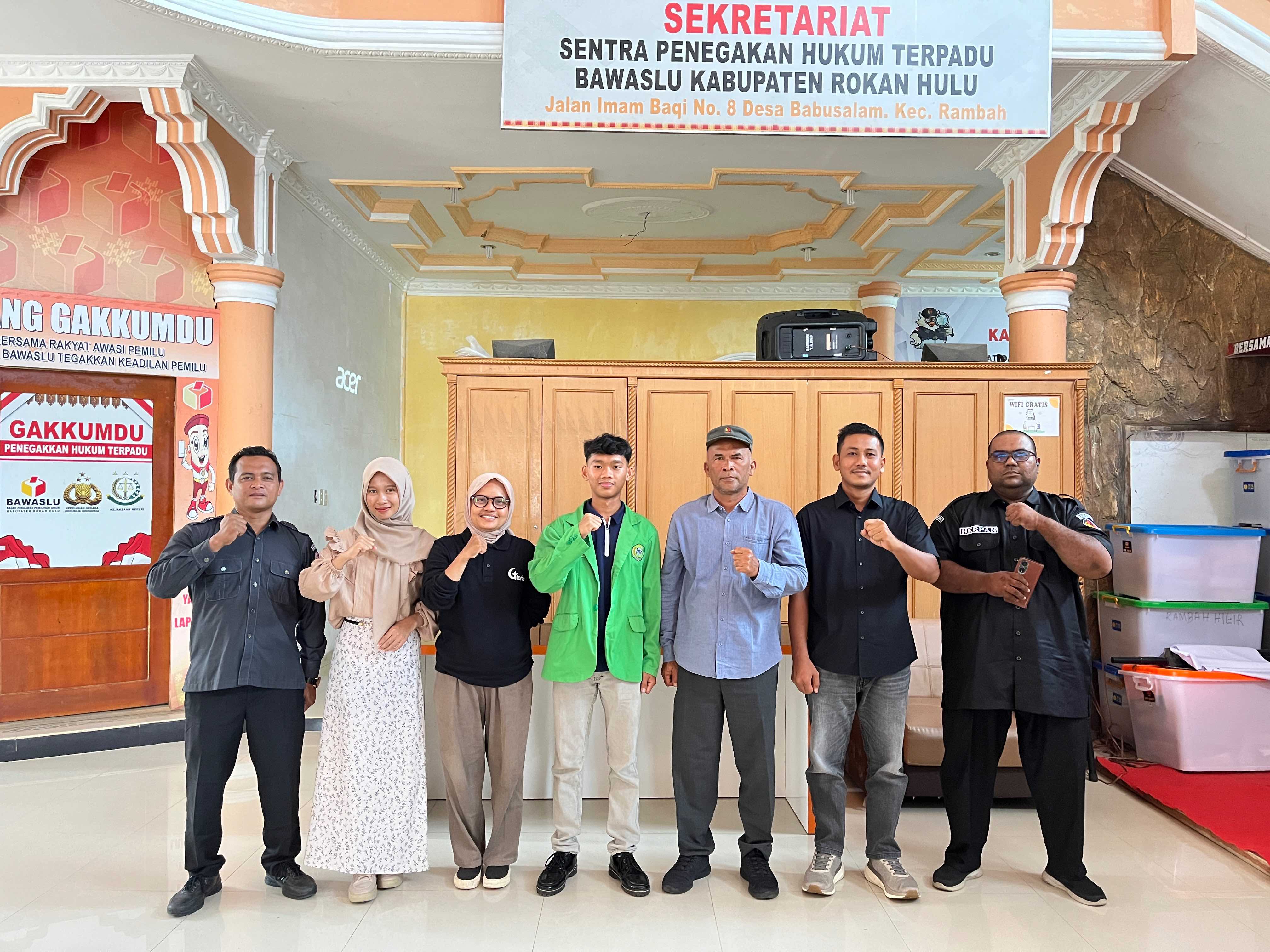 Pembekalan Kompetisi Debat Penegakan Hukum Pemilu 2025