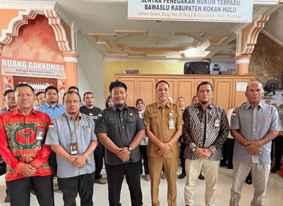 Bawaslu Rohul Gelar Pisah Sambut Kepala Sekretariat