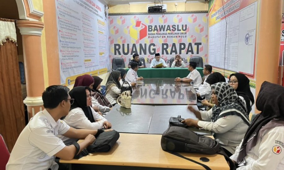 Kasek Bawaslu Riau Monitoring ke Bawaslu Rohul