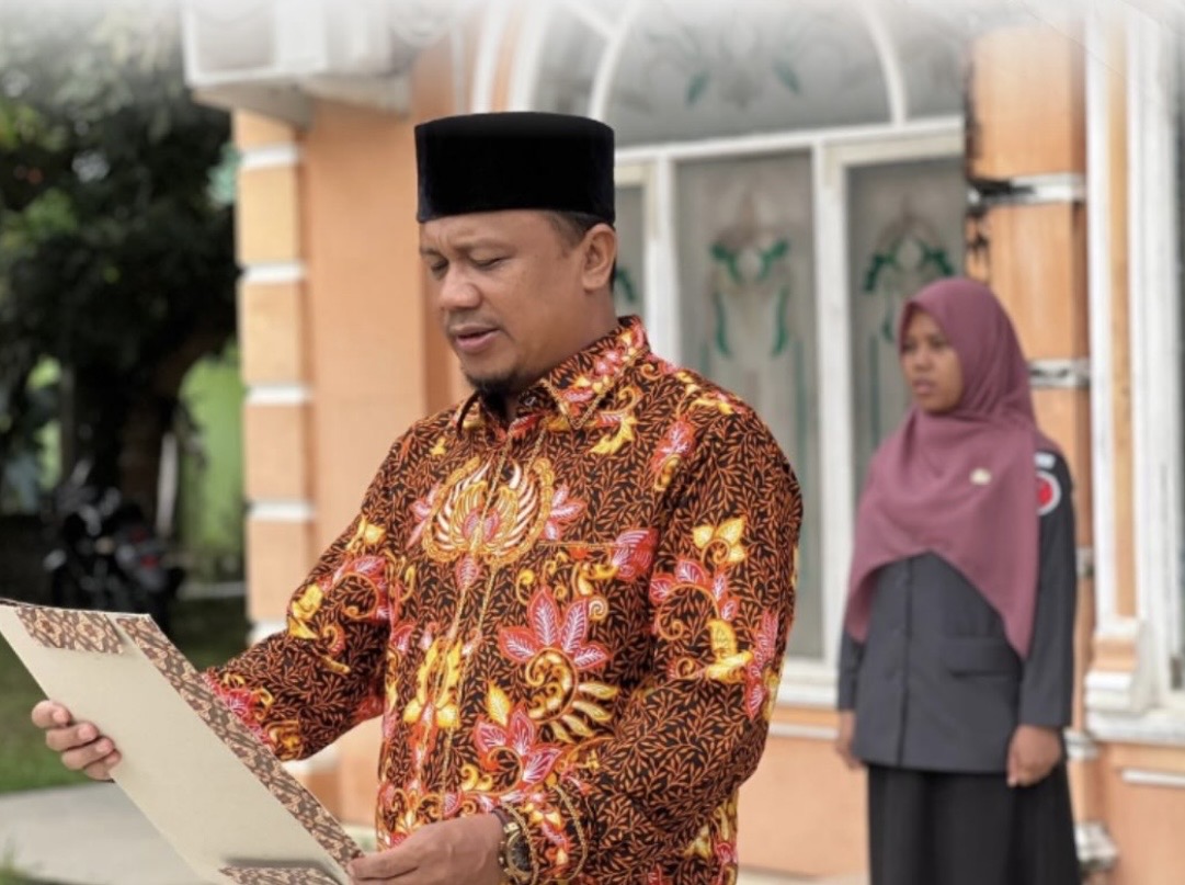 Apel dan Rapat Rutin Senin
