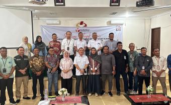 Foto Bersama Pimpinan Bawaslu Provinsi Riau bersama Anggota Bawaslu Kabupaten/Kota 