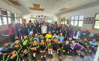 Bawaslu Goes to School di MA Swasta Kepenuhan