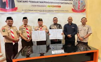 Penandatanganan Nota Kesepahaman antara Bawaslu Rohul dan Kwarcab Pramuka Rohul